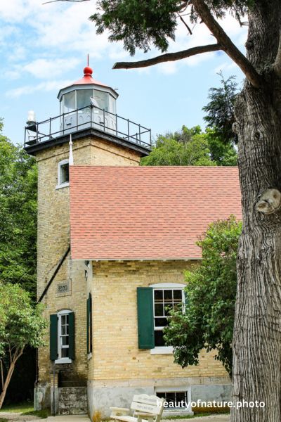 Lighthouse 2 Vertical