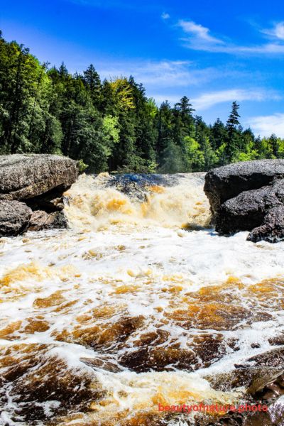 Sandstone Falls 2 Vertical